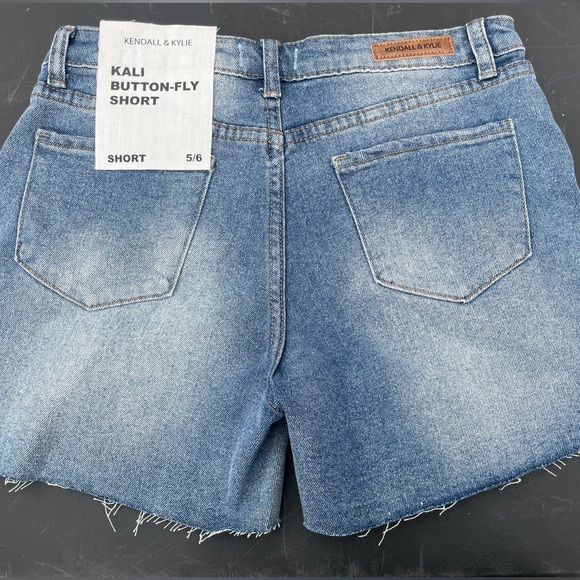 NWT Kendall & Kylie Jean Shorts - Picture 2 of 3